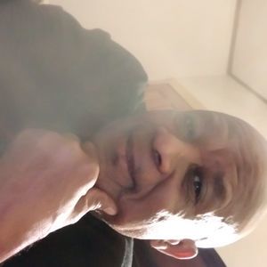 Meet your Posher, Jeanbanave